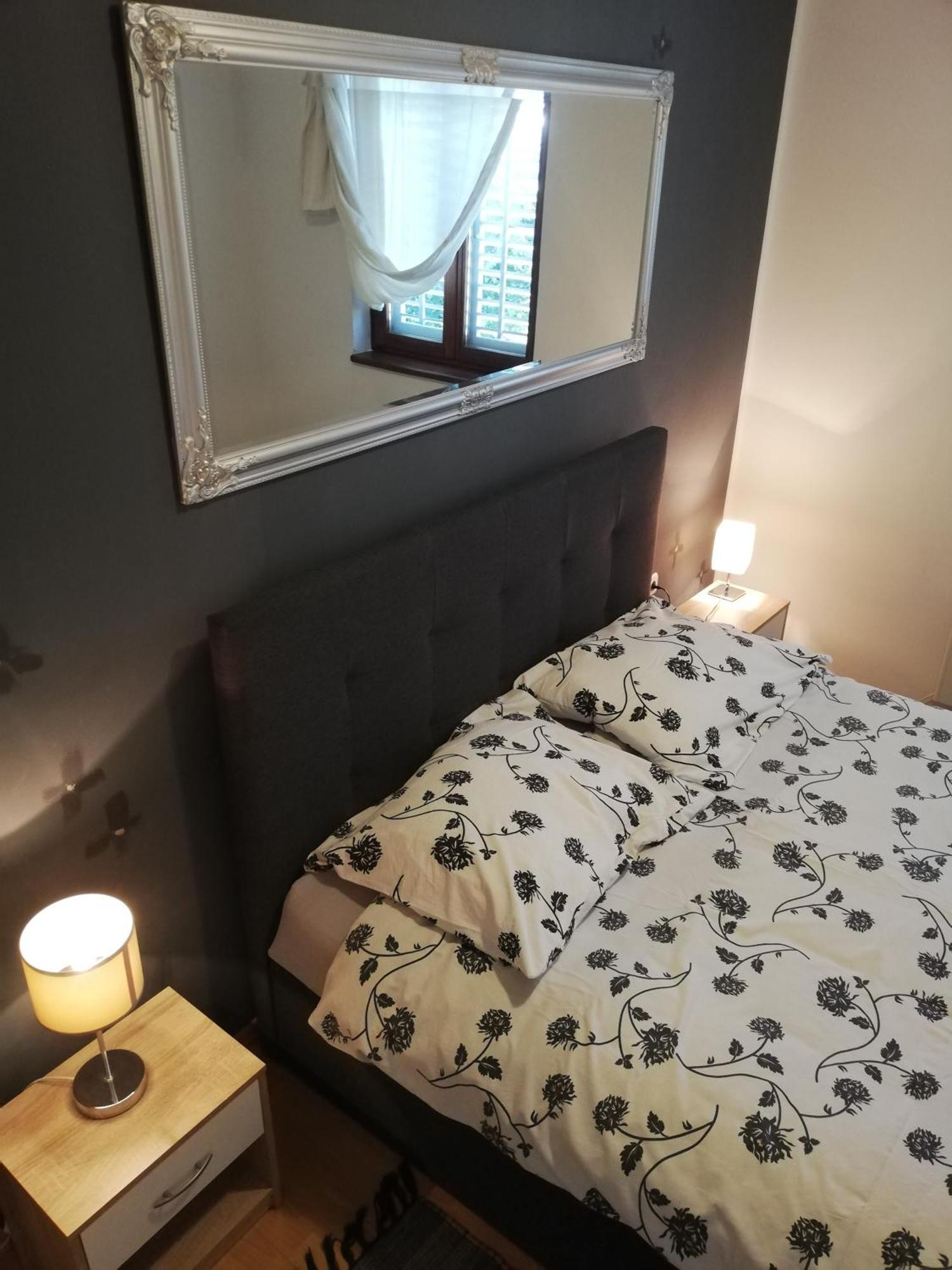Apartments Poretti For 2,In Center Parking Free In The Yard,6 Min Beach Walk Rovinj Eksteriør billede